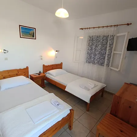 Appart hôtel Maritina's In Vroutsi Village